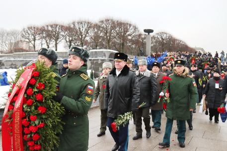 Делегация штаба ОДКБ  из разных стран почтила память защитников блокадного Ленинграда