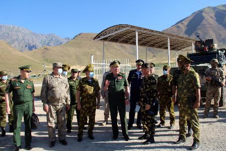 Начальник Объединенного штаба ОДКБ прибыл  с оперативной группой в Таджикистан для оценки ситуации на границе с Афганистаном