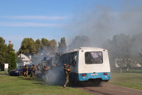 «Взаимодействие-2023»: подразделения сил специального назначения провели антитеррористическую операцию