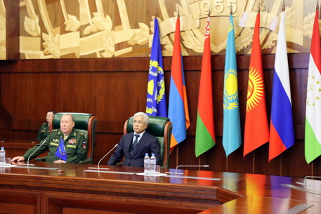 Генеральный секретарь Организации Договора о коллективной безопасности поздравил офицеров Объединенного штаба ОДКБ с Днем защитника Отечества